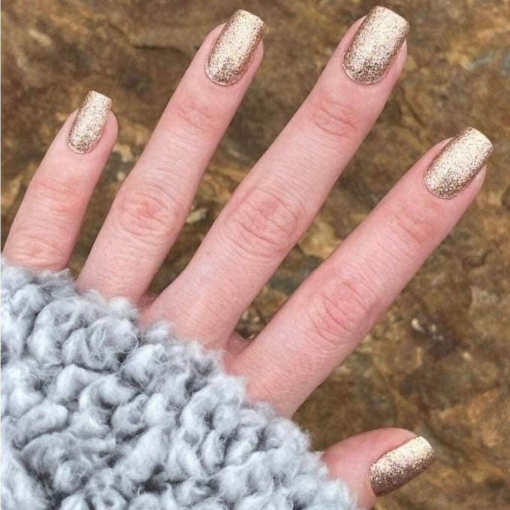 *Retired* Color Street: Chelsea Ya Later | Gold Metallic Sparkle Glitter Party - Picture 2 of 13